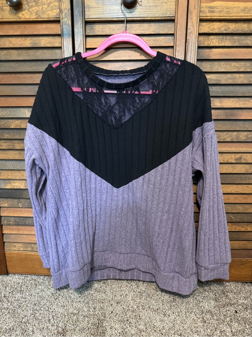 Lace-Accent Colorblock Rib Knit Top - Black & Lavender